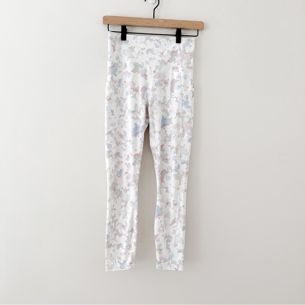Fabletics pure luxe multi colored white leggings